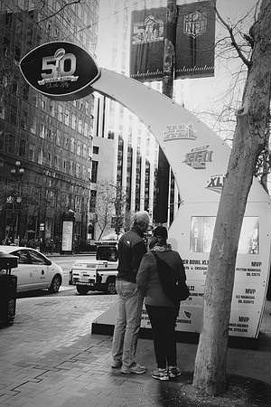 SF-MarketSt-Superbowl50_couple
